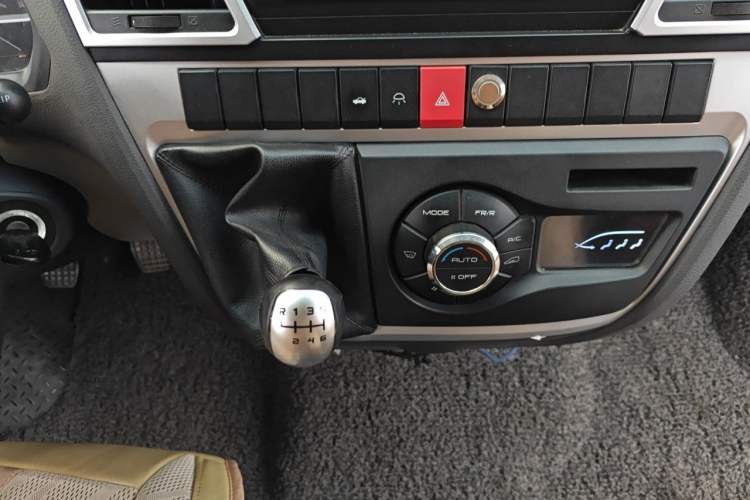 Used Iveco Power Daily  Gear Lever