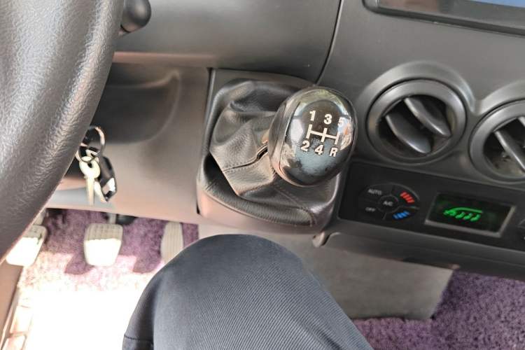 Used Iveco Power Daily  Gear Lever