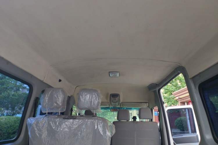 Used Iveco Power Daily 2017 2.5T Classic A32 Mid-Roof 6-7 Seater Bus 47Z5 Headliner