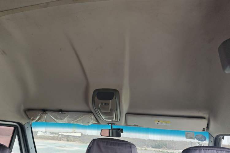 Used Iveco Power Daily 2017 2.5T Deluxe A37 High-Roof 6-7 Seater Bus 47Z5 Headliner