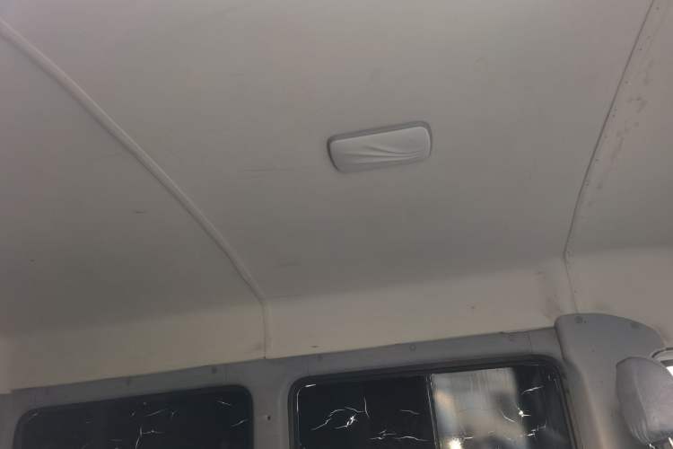 Used Iveco Power Daily 2017 2.5T Classic A32 Mid-Roof 6-7 Seater Bus 47Z5 Headliner