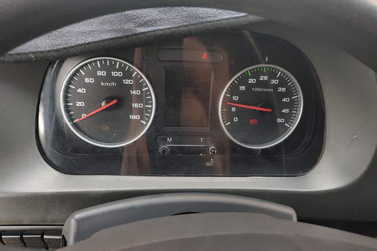 Used Iveco Power Daily 2017 2.5T Classic A32 Mid-Roof 6-7 Seater Bus 47Z5 Instrument Cluster