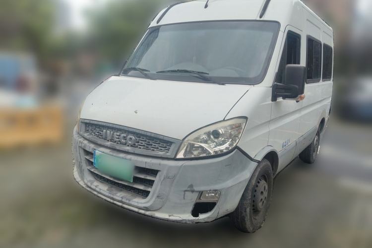 Używany Iveco Power Daily 2017 2.5T Classic A32 Mid-Roof 6-7 Seater Bus 47Z5 Guazi used car, China used car export, Used car for sale, Used cars, Cheapest cars for sale