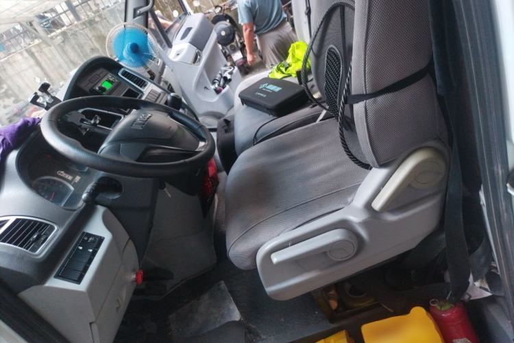 Used Iveco Power Daily 2017 2.5T Deluxe A37 High-Roof 6-7 Seater Bus 47Z5 Left Front Seat