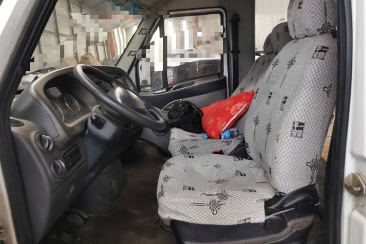 Used Iveco Power Daily 2017 2.5T Classic A37 High-Roof 7-Seater Passenger Van 47Z5 Left Front Seat