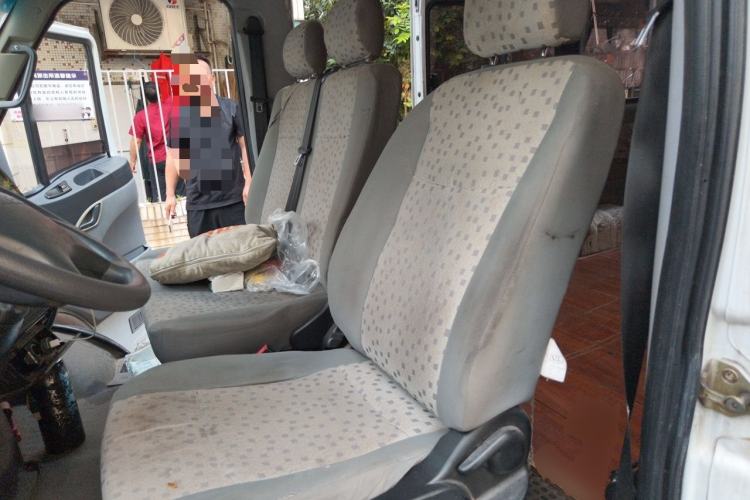 Used Iveco Power Daily 2017 2.5T Classic A32 Mid-Roof 6-7 Seater Bus 47Z5 Left Front Seat