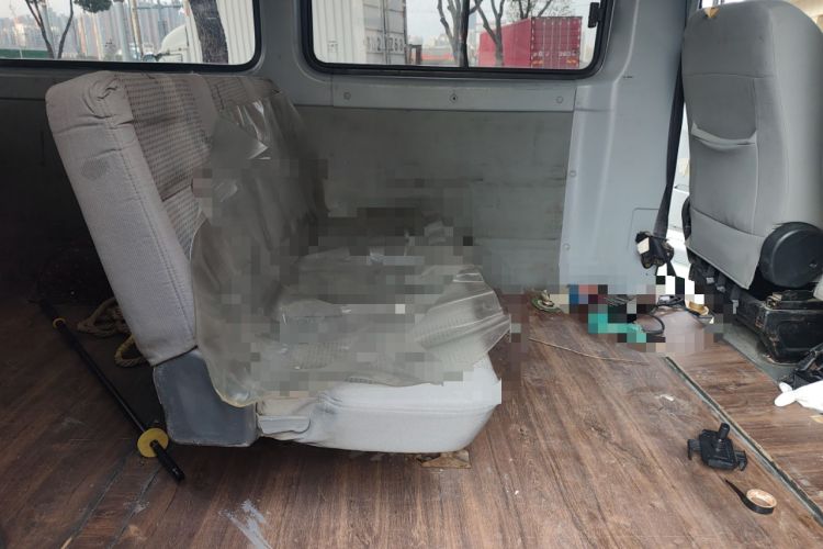 Used Iveco Power Daily 2017 2.5T Classic A32 Mid-Roof 6-7 Seater Bus 47Z5 Left Rear Seat