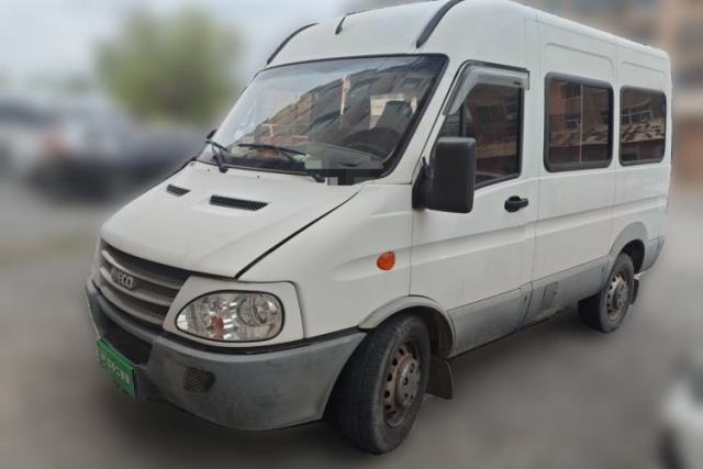 Used Iveco Power Daily 2017 2.5T Classic A32 Mid-Roof 6-7 Seater Bus 47Z5
