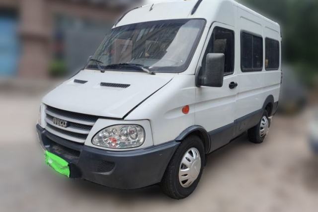 Used Iveco Power Daily 2017 2.5T Classic A32 Mid-Roof 6-7 Seater Bus 47Z5