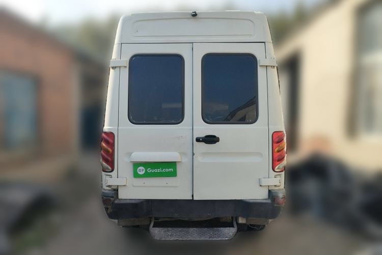 Used Iveco Power Daily 2017 2.5T Classic A37 High-Roof 7-Seater Passenger Van 47Z5 Rear