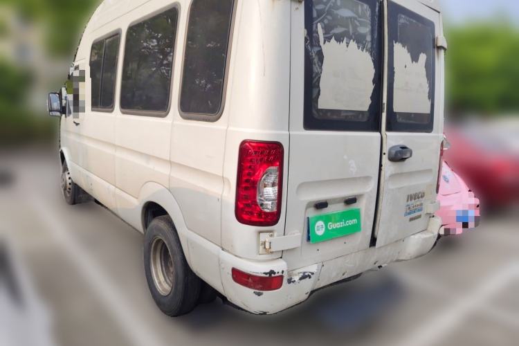 Used Iveco Power Daily 2017 2.5T Deluxe A37 High-Roof 6-7 Seater Bus 47Z5 Rear Left 45 Deg