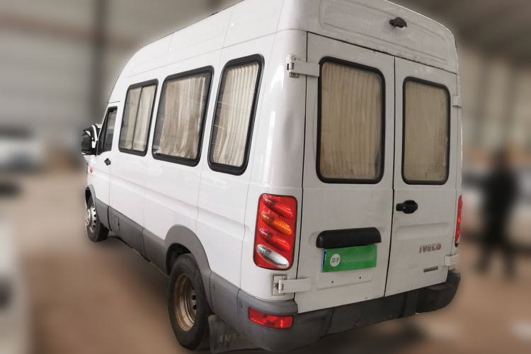 Used Iveco Power Daily 2017 2.5T Classic A37 High-Roof 7-Seater Passenger Van 47Z5 Rear Left 45 Deg