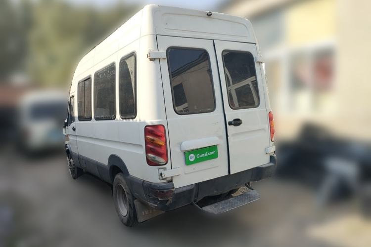 Used Iveco Power Daily 2017 2.5T Classic A37 High-Roof 7-Seater Passenger Van 47Z5 Rear Left 45 Deg