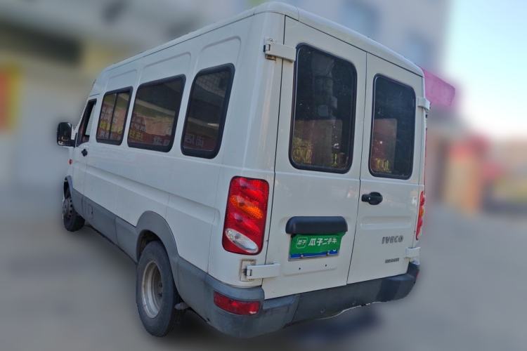 Used Iveco Power Daily 2017 2.5T Classic A37 Mid-Roof 7-Seater Bus 47Z5 Rear Left 45 Deg