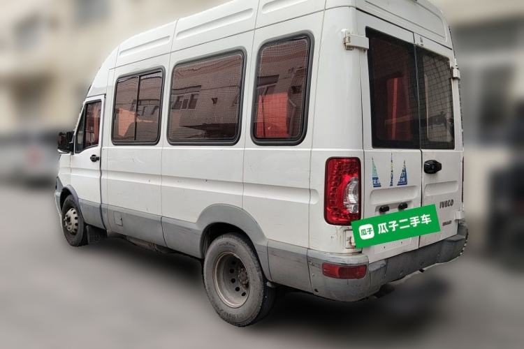 Used Iveco Power Daily 2017 2.5T Deluxe A37 High-Roof 6-7 Seater Bus 47Z5 Rear Left 45 Deg