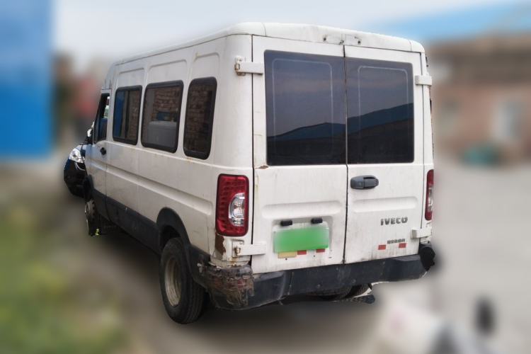 Used Iveco Power Daily 2017 2.5T Deluxe A37 Mid-Roof 6-7 Seater Bus 47Z5 Rear Left 45 Deg