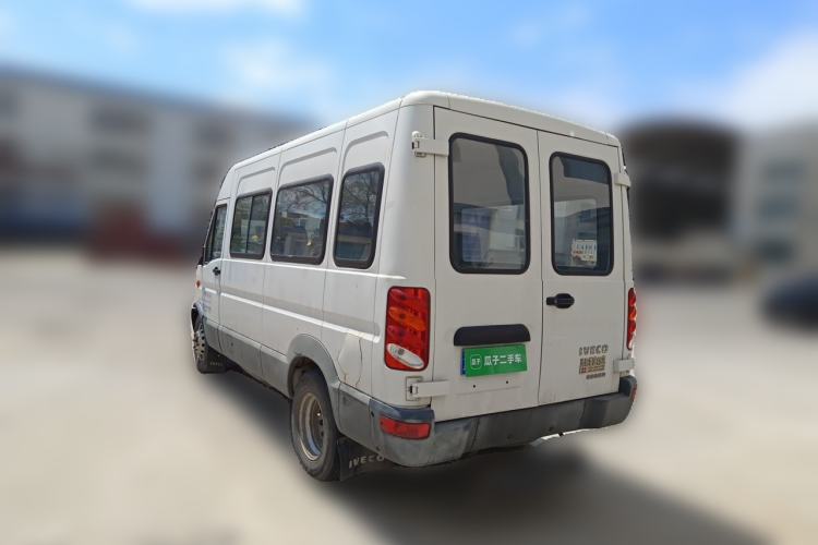 Used Iveco Power Daily 2017 2.5T Classic A37 Mid-Roof 7-Seater Bus 47Z5 Rear Left 45 Deg