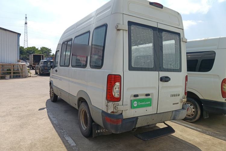Used Iveco Power Daily 2017 2.5T Deluxe A37 High-Roof 6-7 Seater Bus 47Z5 Rear Left 45 Deg