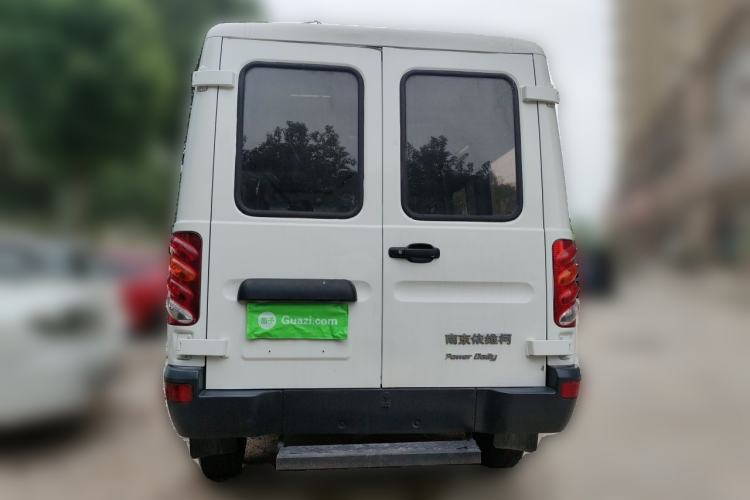 Used Iveco Power Daily 2017 2.5T Classic A32 Mid-Roof 6-7 Seater Bus 47Z5 Rear