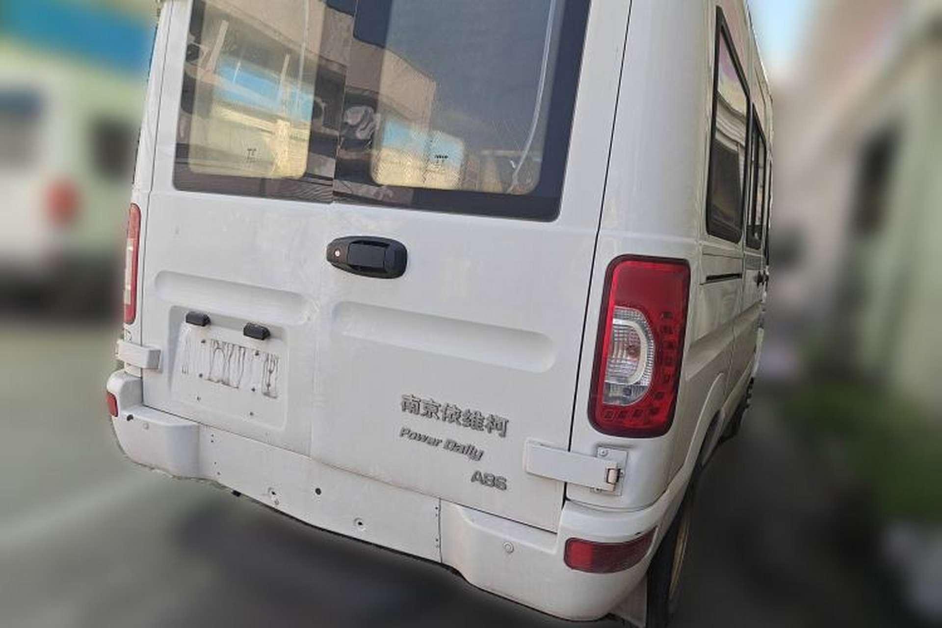 Used Iveco Power Daily 2017 3.0T Deluxe A32 Mid-Roof 6-7 Seater F1CE34818 Rear Right 45 Deg