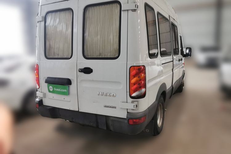 Used Iveco Power Daily 2017 2.5T Classic A37 High-Roof 7-Seater Passenger Van 47Z5 Rear Right 45 Deg