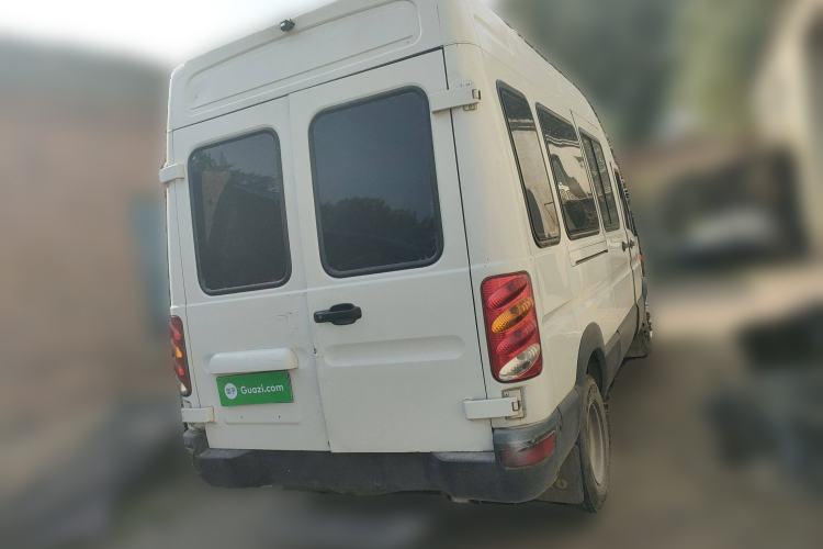 Used Iveco Power Daily 2017 2.5T Classic A37 High-Roof 7-Seater Passenger Van 47Z5 Rear Right 45 Deg