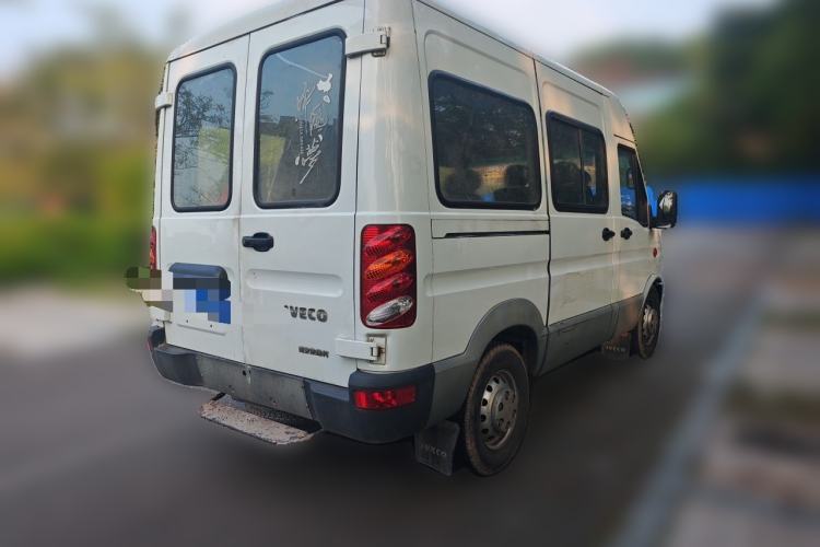 Used Iveco Power Daily 2017 2.5T Classic A32 Mid-Roof 6-7 Seater Bus 47Z5 Rear Right 45 Deg