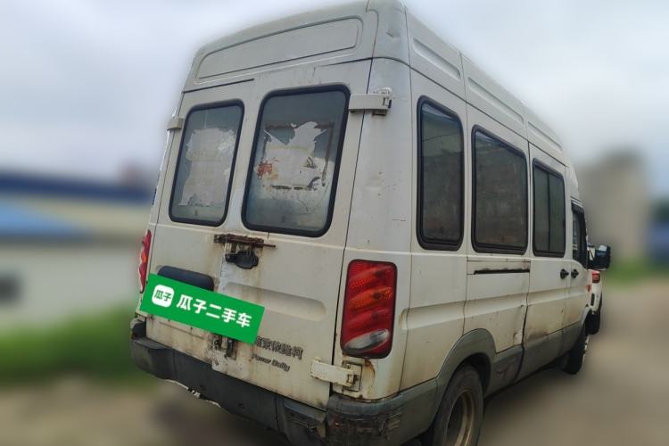 Used Iveco Power Daily 2017 2.5T Classic A37 High-Roof 7-Seater Passenger Van 47Z5 Rear Right 45 Deg