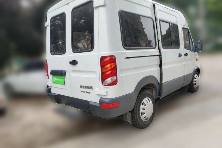 Used Iveco Power Daily 2017 2.5T Classic A32 Mid-Roof 6-7 Seater Bus 47Z5 Rear Right 45 Deg