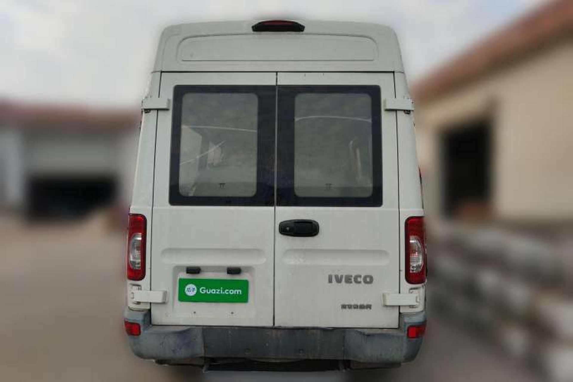 Used Iveco Power Daily 2017 2.5T Deluxe A37 High-Roof 6-7 Seater Bus 47Z5 Rear