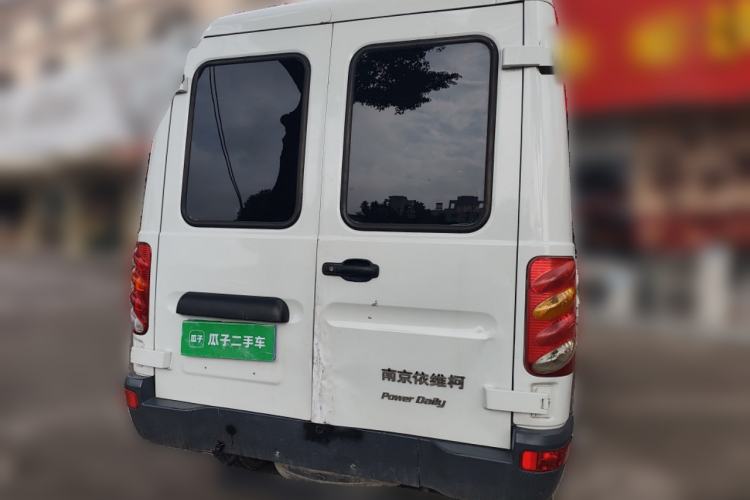 Used Iveco Power Daily 2017 2.5T Classic A32 Mid-Roof 6-7 Seater Bus 47Z5 Rear