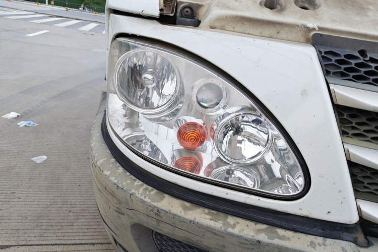 Used Iveco Power Daily  Right Front Headlight
