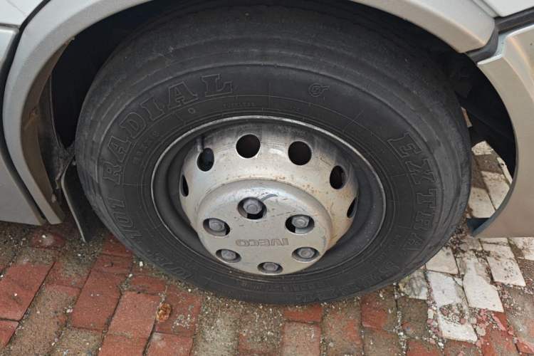 Used Iveco Power Daily  Right Front Wheel Hub