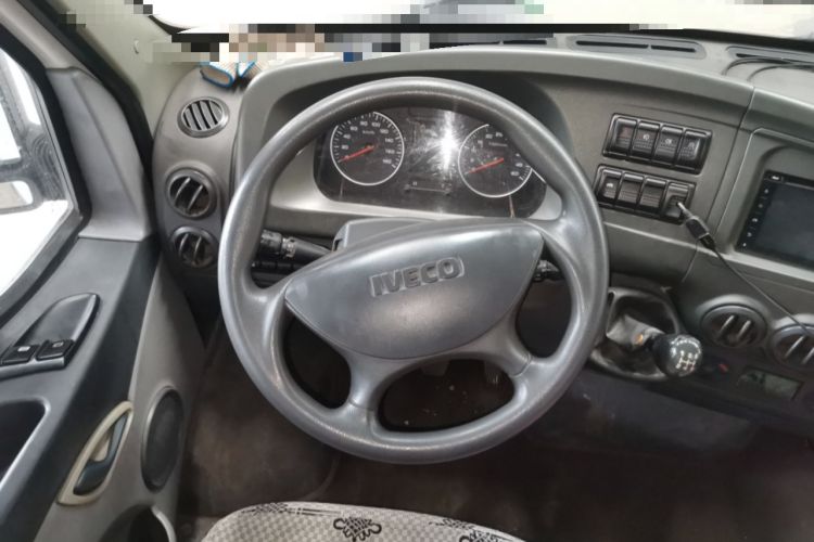 Used Iveco Power Daily 2017 2.5T Classic A37 High-Roof 7-Seater Passenger Van 47Z5 Steering Wheel