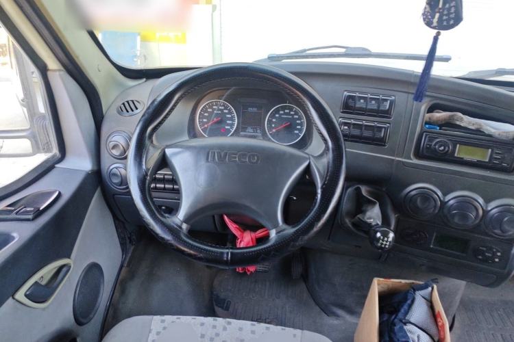 Used Iveco Power Daily 2017 2.5T Classic A37 Mid-Roof 7-Seater Bus 47Z5 Steering Wheel