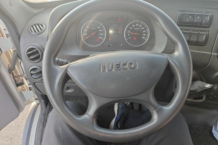 Used Iveco Power Daily 2017 2.8T Prestige V39 Van High Roof Model 43S5 Steering Wheel