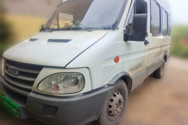 Used Iveco Power Daily 2017 2.5T Classic A37 High-Roof 7-Seater Passenger Van 47Z5