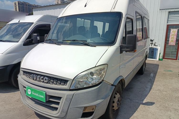 Used Iveco Power Daily 2017 2.5T Deluxe A37 High-Roof 6-7 Seater Bus 47Z5 Guazi used car, China used car export, Used car for sale, Used  cars, Cheapest cars for sale