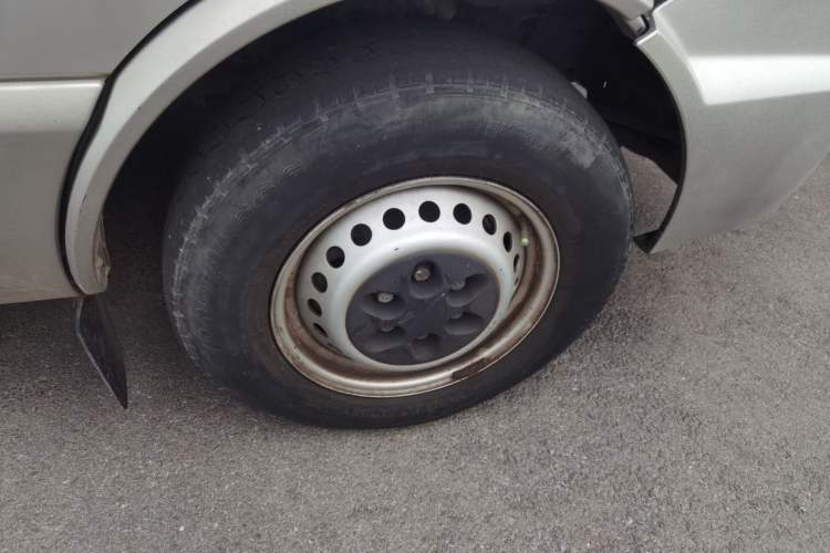 Used Iveco Power Daily  Right Front Wheel Hub