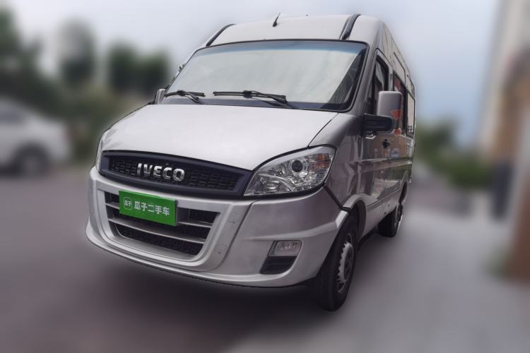 Used Iveco Power Daily Iveco Bodi 2018, 2.5-liter manual, 9-seater, high-roof, diesel-powered Guazi used car, China used car export, Used car for sale, Used Iveco cars, Cheapest cars for sale