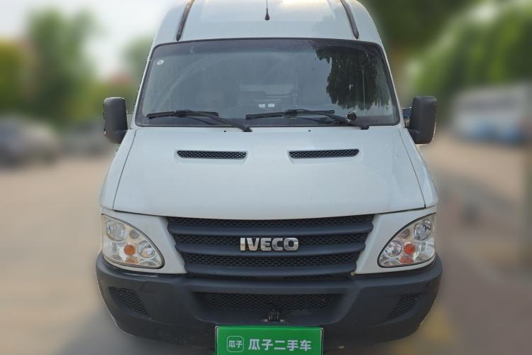 Used Iveco Power Daily 2018 EL46 Less-Than-Truckload Logistics Vehicle 78 kWh 4 Doors Front