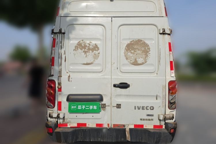 Used Iveco Power Daily 2018 EL46 Less-Than-Truckload Logistics Vehicle 78 kWh 4 Doors Rear