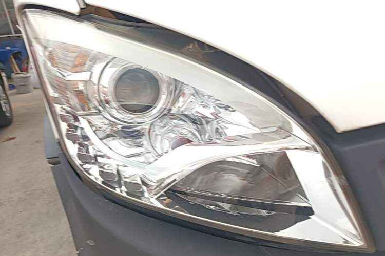 Used Iveco Power Daily  Right Front Headlight