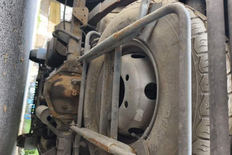Used Iveco Turin 2009 2.5T-A32 Base Version Chassis Rear
