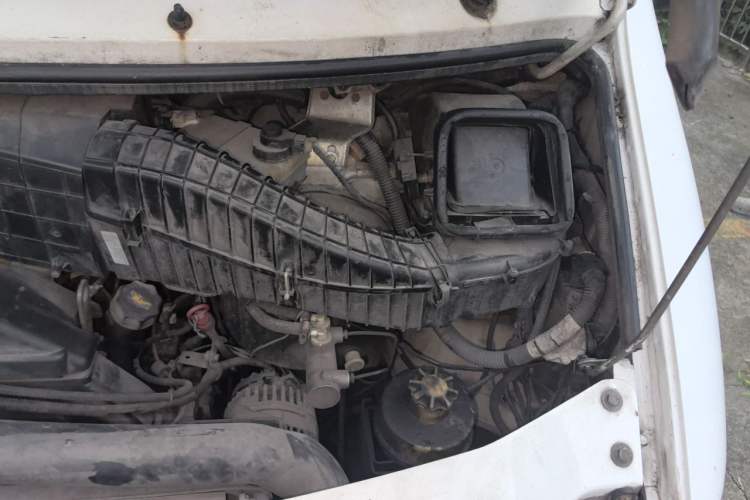 Used Iveco Turin 2009 2.8T-V39 Basic High-Roof Version Engine Bay Left