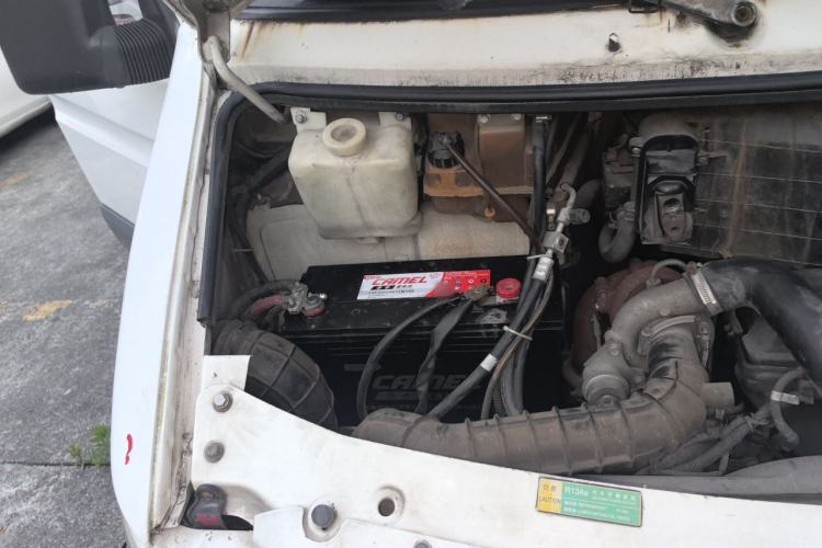 Used Iveco Turin 2009 2.8T-V39 Basic High-Roof Version Engine Bay Right