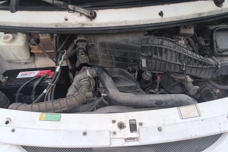 Used Iveco Turin 2009 2.8T-V39 Basic High-Roof Version Engine Bay