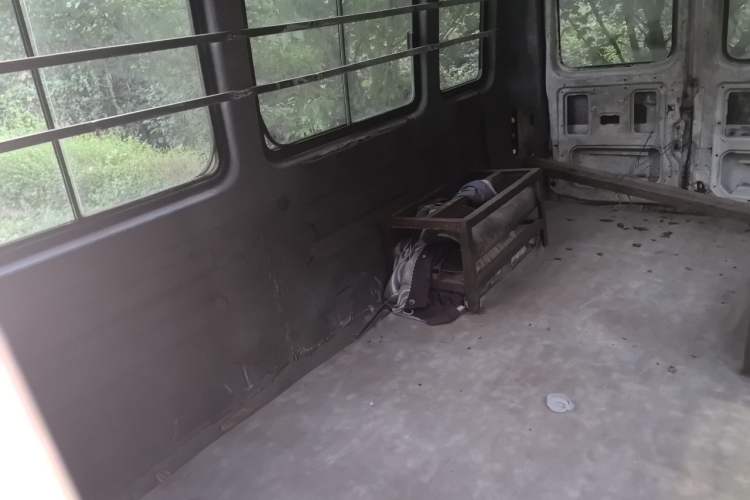 Used Iveco Turin 2009 2.8T-V39 Basic High-Roof Version Left Rear Seat
