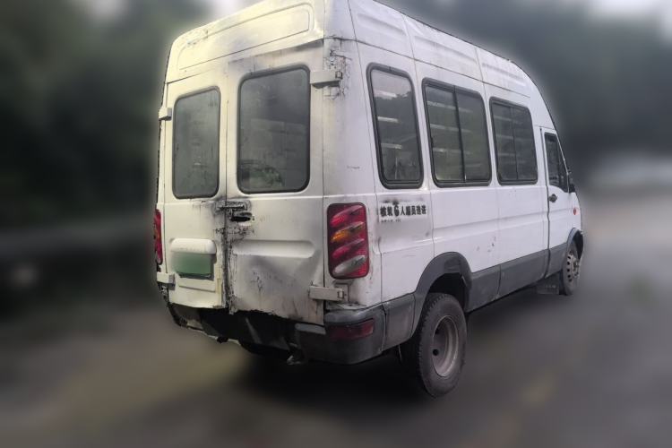 Used Iveco Turin 2009 2.8T-V39 Basic High-Roof Version Rear Right 45 Deg