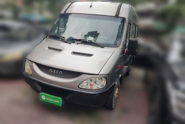Used Iveco Turin 2009 2.5T-A32 Base Version